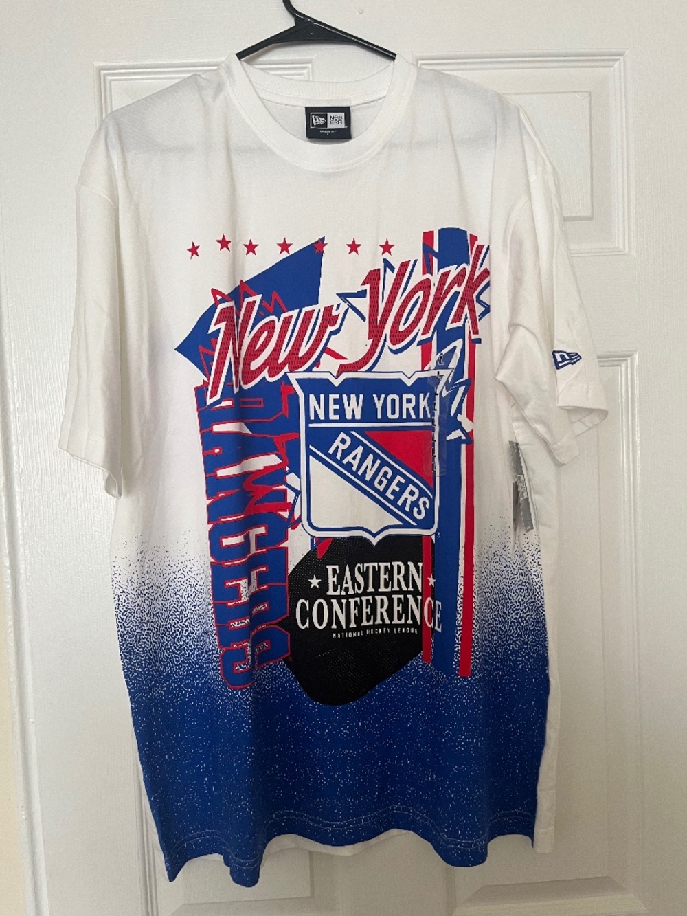 NWT New York Rangers NHL T-Shirt White Blue Ombré Eastern Conference Size L